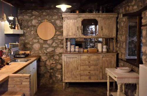 Lilaia House | Μικρή Πέτρινη Μεζονέτα 2