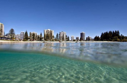 Coolangatta Apartment | 100 m² Apartment ∙ 2 bedrooms ∙ 4 guests