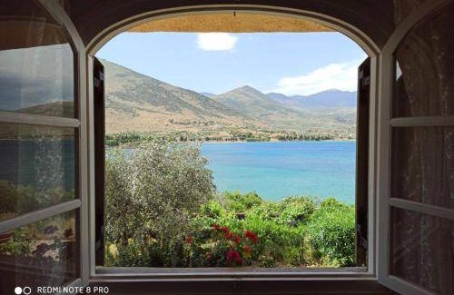 Galaxidi Apartment | 100 m² Apartment ∙ 3 bedrooms ∙ 8 guests