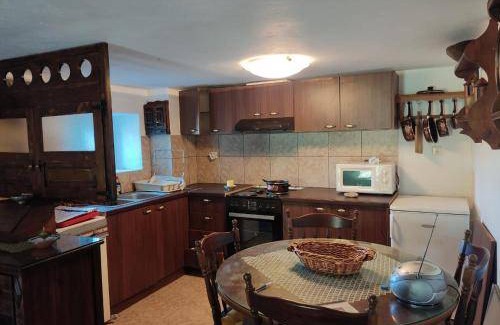 Karavas House | 100 m² House ∙ 2 bedrooms ∙ 5 guests
