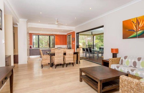 Rainbow Beach House | 100 m² House ∙ 4 bedrooms ∙ 10 guests