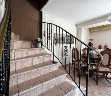 Oropos Villa | 100 m² Villa ∙ 3 bedrooms ∙ 7 guests