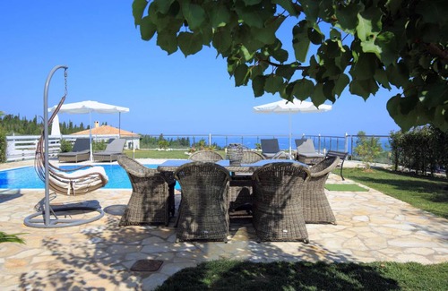 Tsoukaladhes House | 1000 m² House ∙ 2 bedrooms ∙ 4 guests