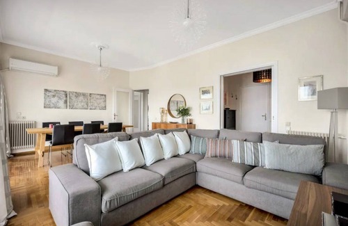 Chalcis Apartment | 105 m² Apartment ∙ 2 bedrooms ∙ 5 guests