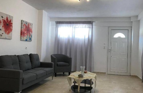 Amarinthos House | 115 m² House ∙ 6 guests