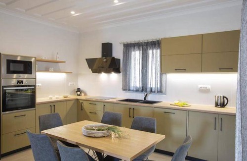 Sivros Villa | 126 m² Villa ∙ 3 bedrooms ∙ 8 guests