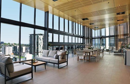 South Brisbane Hotel | 127 m² Hotel ∙ 3 bedrooms ∙ 127 guests