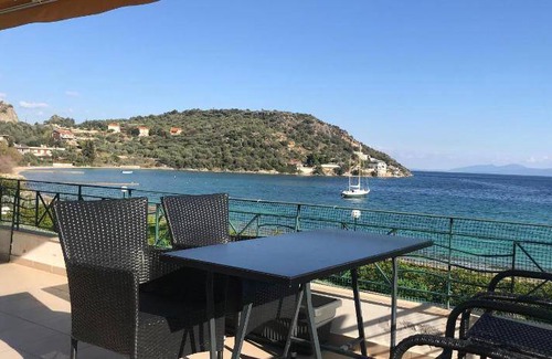 Pella Region Apartment | 130 m² Apartment ∙ 2 bedrooms ∙ 6 guests