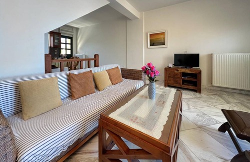 Diakofto House | 130 m² House ∙ 3 bedrooms ∙ 6 guests