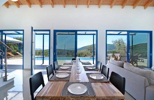 Fternon Villa | 130 m² Villa ∙ 4 bedrooms ∙ 9 guests