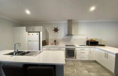 Cooktown Apartment | 14 m² Apartment ∙ 3 bedrooms ∙ 6 guests