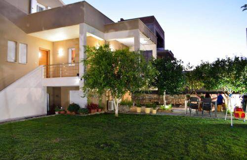 Gefira Mpania Apartment | 140 m² Apartment ∙ 3 bedrooms ∙ 6 guests