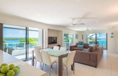 Noosaville Apartment | 150 m² Serviced apartment ∙ 3 bedrooms ∙ 127 guests