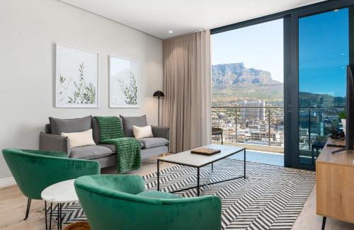 Cape Town City Centre Apartment | 16 on Bree Apartments