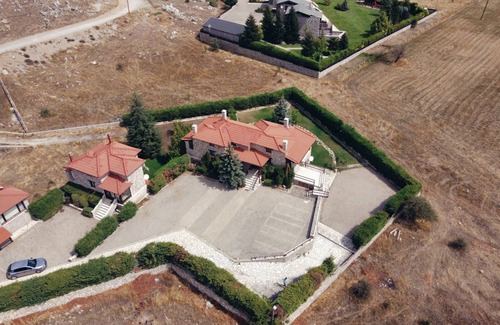 Kato Pedina Villa | 168 m² Villa ∙ 3 bedrooms ∙ 7 guests