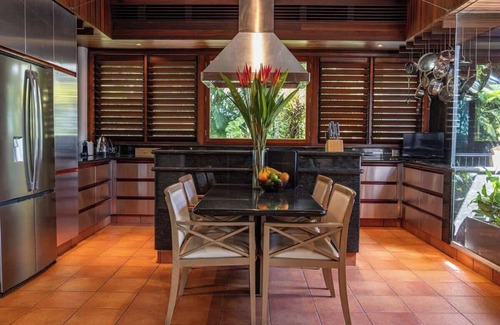 Port Douglas House | 17 Wharf Street - Main House & Bungalow