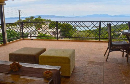 Salamis House | 180 m² House ∙ 3 bedrooms ∙ 8 guests