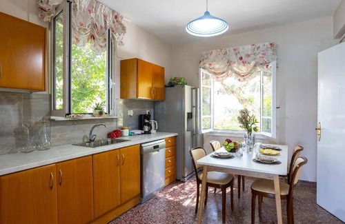 Paralia Vergas House | 180 m² House ∙ 3 bedrooms ∙ 5 guests
