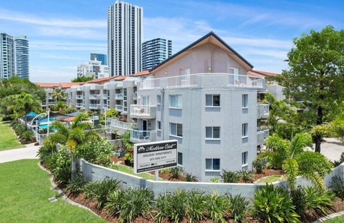 Broadbeach Apartment | 181 m² Serviced apartment ∙ 3 bedrooms ∙ 127 guests