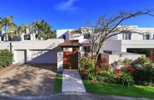 Yaroomba Villa | 198 m² Villa ∙ 3 bedrooms ∙ 6 guests