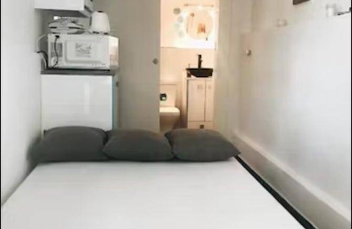Argyroupoli Apartment | 20 m² Apartment ∙ 2 guests