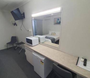 Bundaberg North Hotel | 20 m² Motel ∙ 4 guests