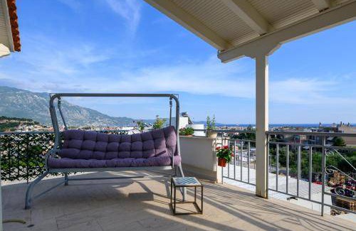 Kalamata Villa | 200 m² Villa ∙ 3 bedrooms ∙ 8 guests