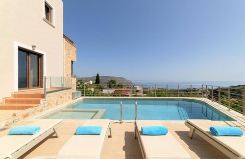 Mathes Villa | 200 m² Villa ∙ 3 bedrooms ∙ 6 guests