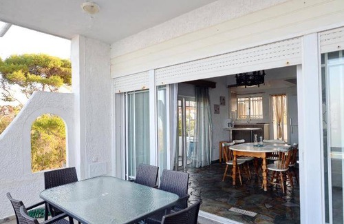 Xylokastro-Evrostina Apartment | 220 m² Apartment ∙ 6 bedrooms ∙ 12 guests