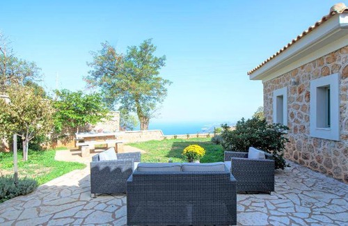 Porovitsa Villa | 230 m² Villa ∙ 4 bedrooms ∙ 10 guests