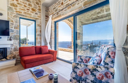 Glossa Villa | 240 m² Villa ∙ 5 bedrooms ∙ 10 guests