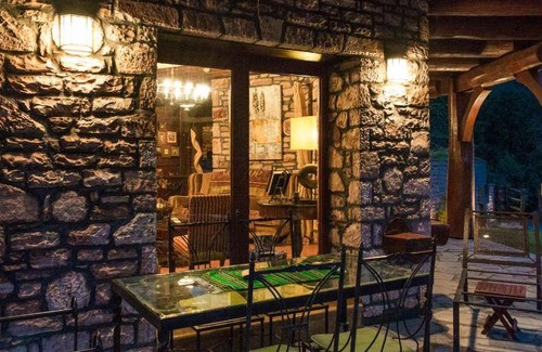 Karpenisi Ski Chalet | 250 m² Chalet ∙ 5 bedrooms ∙ 16 guests