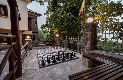 Amfikleia-Elateia Villa | 250 m² Villa ∙ 5 bedrooms ∙ 12 guests