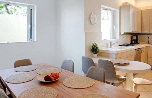 Varkiza Apartment | 255 m² Apartment ∙ 5 bedrooms ∙ 12 guests