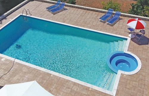 Theologos House | 255 m² House ∙ 5 bedrooms ∙ 12 guests