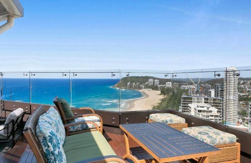 Burleigh Heads Apartment | 259 m² Serviced apartment ∙ 3 bedrooms ∙ 127 guests
