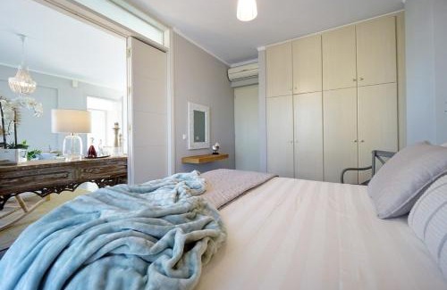 Chania Apartment | 3 bdr apartment 5 km from the city