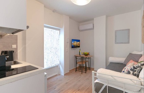Neos Kosmos Apartment | 30 m² Apartment ∙ 1 bedroom ∙ 2 guests