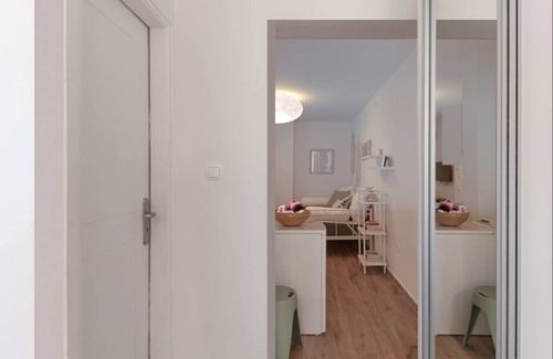 Neos Kosmos Apartment | 30 m² Apartment ∙ 1 bedroom ∙ 2 guests