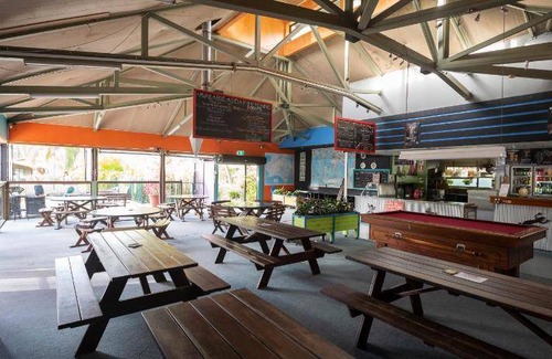 Urangan Hostel | 30 m² Hostel ∙ 2 bedrooms ∙ 5 guests