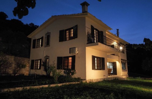 Agii Apostoli House | 300 m² House ∙ 5 bedrooms ∙ 11 guests