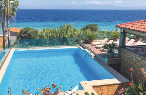 Egira House | 340 m² House ∙ 4 bedrooms ∙ 8 guests