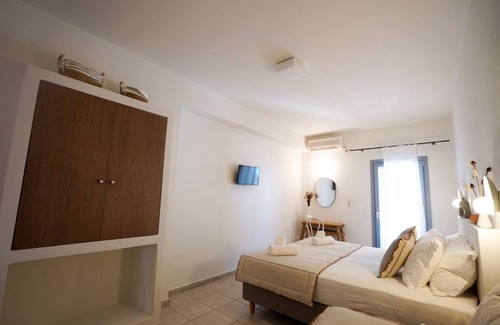 Batsi House | 35 m² House ∙ 1 bedroom ∙ 3 guests