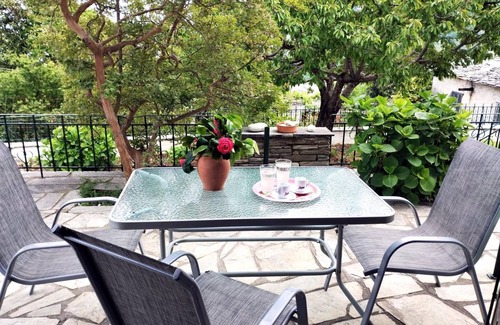 Agios Dimitrios Apartment | 35 m² Studio flat ∙ 2 bedrooms ∙ 4 guests