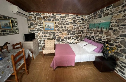Kymi-Aliveri House | 38 m² House ∙ 1 bedroom ∙ 2 guests