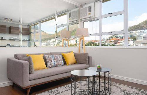 Three Anchor Bay Apartment | 40 m² Apartment ∙ 2 guests