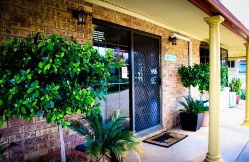 Clermont Hotel | 40 m² Motel ∙ 4 guests