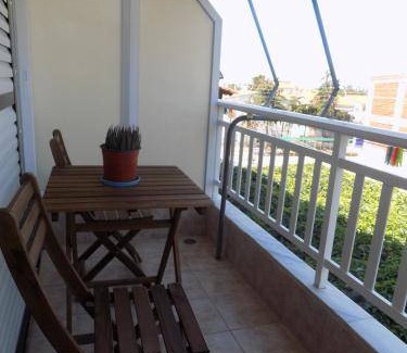 Toroni Apartment | 40 m² Serviced apartment ∙ 4 guests