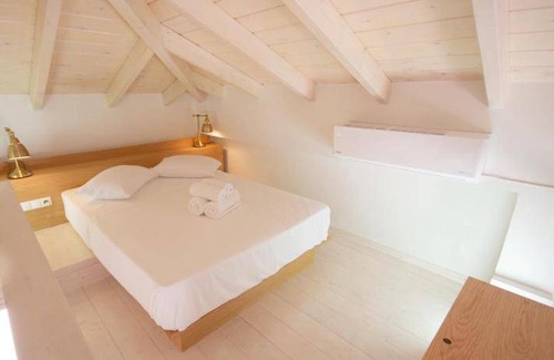 Milos Apartment | 40 m² Serviced apartment ∙ 3 guests