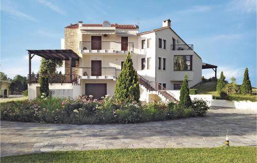 Molos-Agios Konstantinos House | 430 m² House ∙ 9 bedrooms ∙ 20 guests